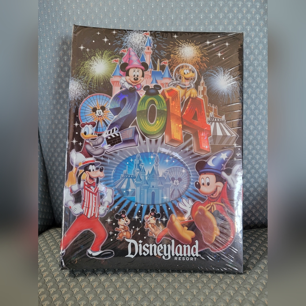 New!!! 2014 Disneyland Resort Photo Album!